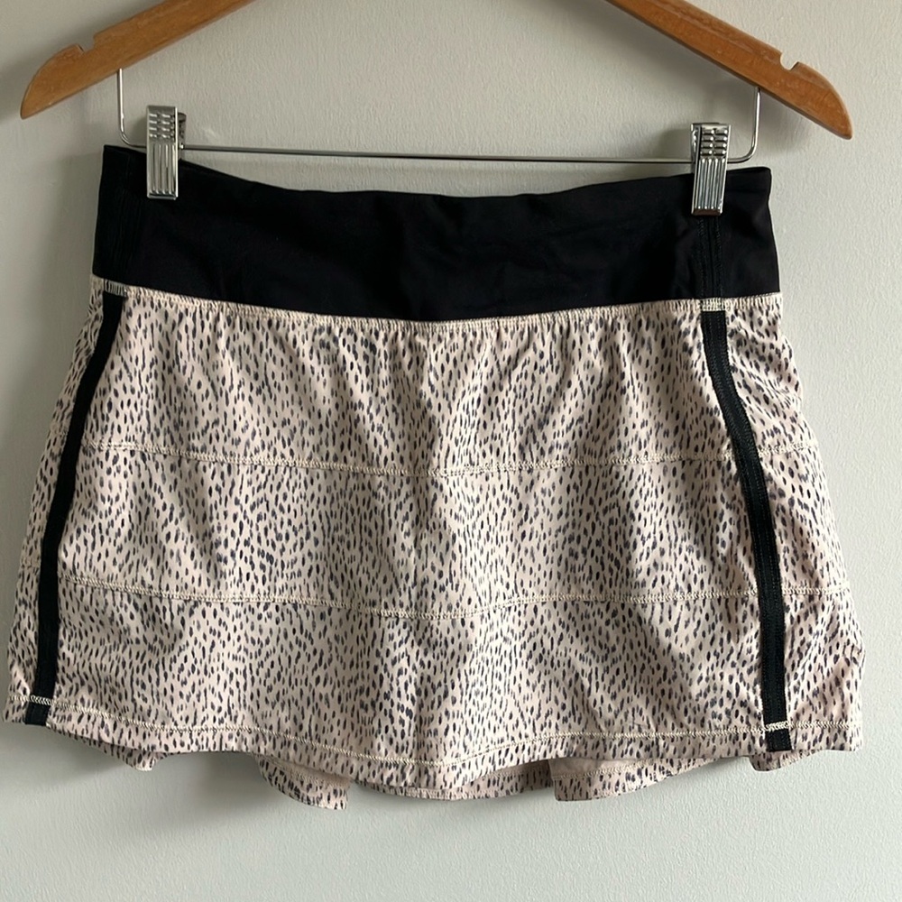 Lululemon pleated skort size 6